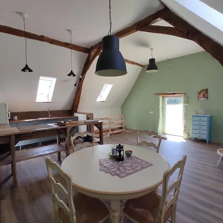La Francaise Pres De Gourdon 46300 Saint-Projet