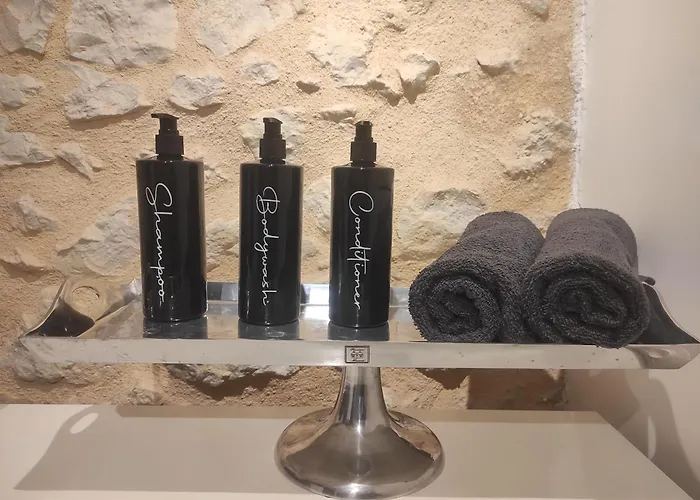 בית נופש La Francaise Pres De Gourdon 46300 Saint-Projet (Lot)